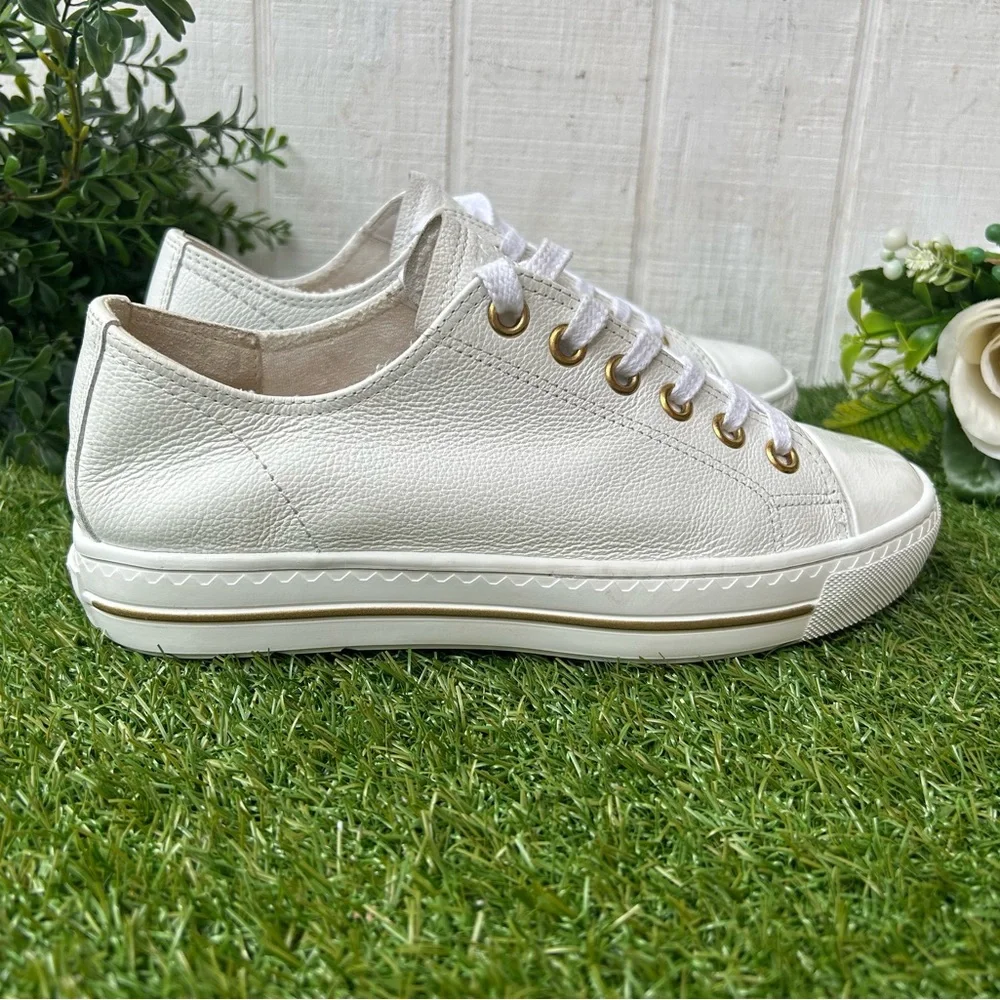 PAUL GREEN
White Women's White Sneakers with Gold Accents size Uk 3 US 5.5 NEW - Picture 12 of 17